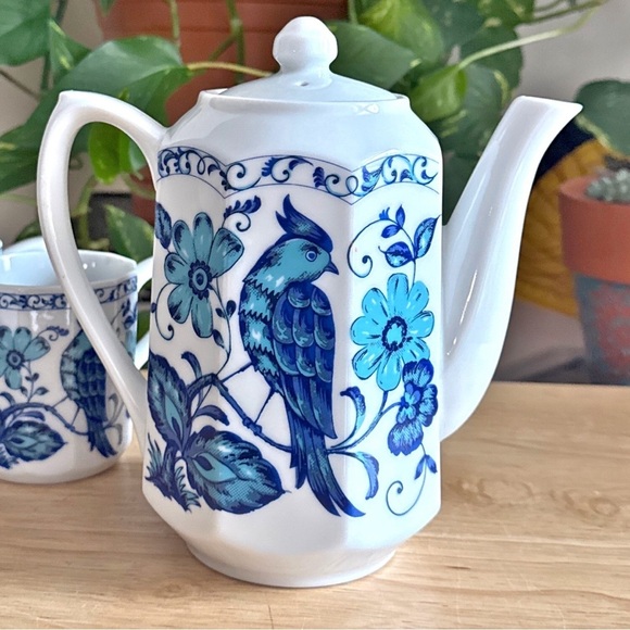 Vintage Japan Blue White Bird Floral Teapot & Cups Cottagecore